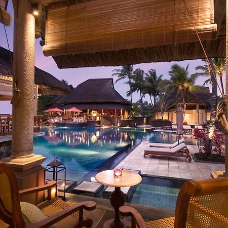 Constance Prince Maurice Poste de Flacq Bagian luar foto The pool at the resort